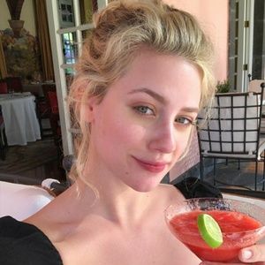 Meet your Posher, Ariana